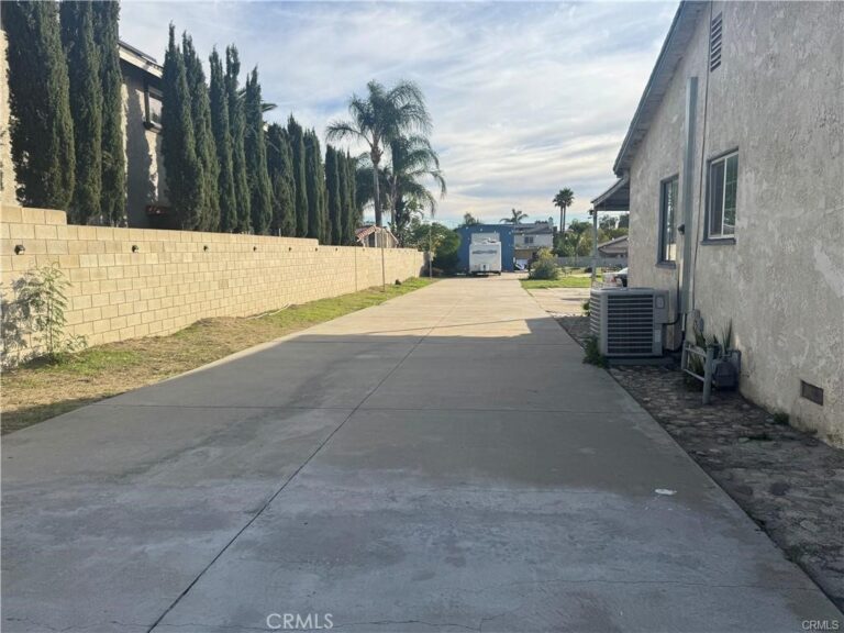 16539 Miller, Fontana