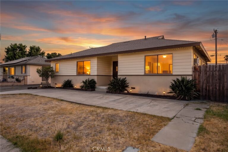 16563 Barbee, Fontana