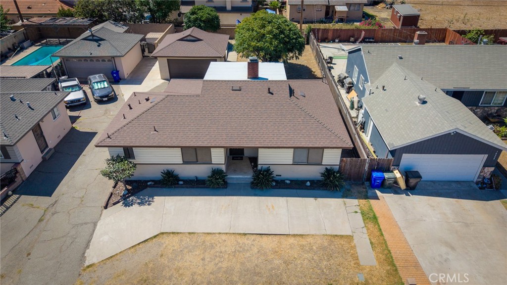 16563 Barbee, Fontana