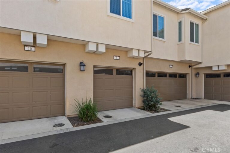 16571 Wyndham #9, Fontana