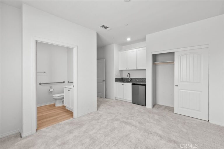 16571 Wyndham #9, Fontana
