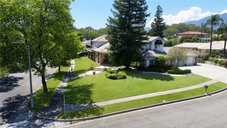 1675 N Quince Way, Upland