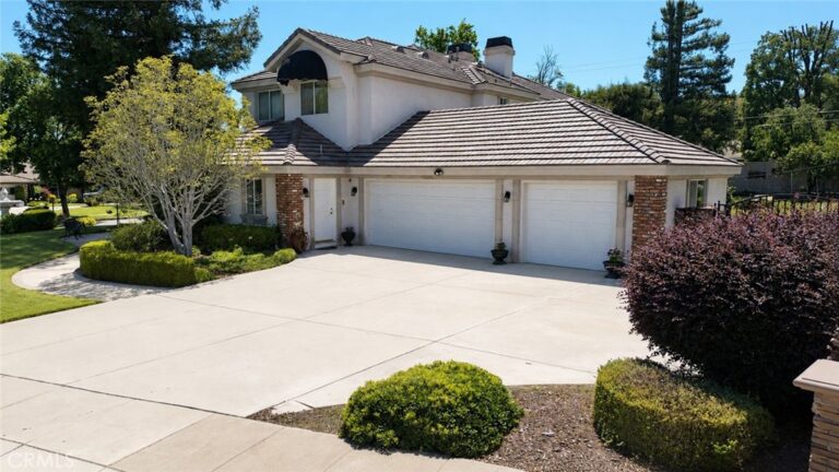 1675 N Quince Way, Upland