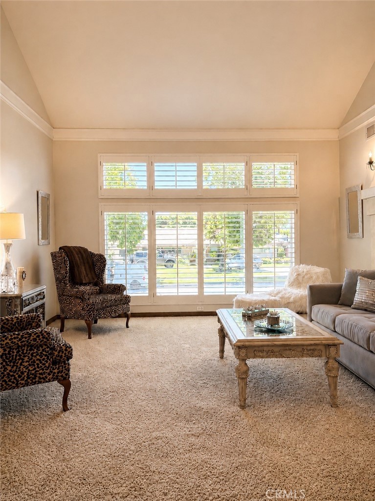 1675 N Quince Way, Upland