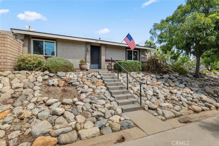 1681 Carmel, Upland