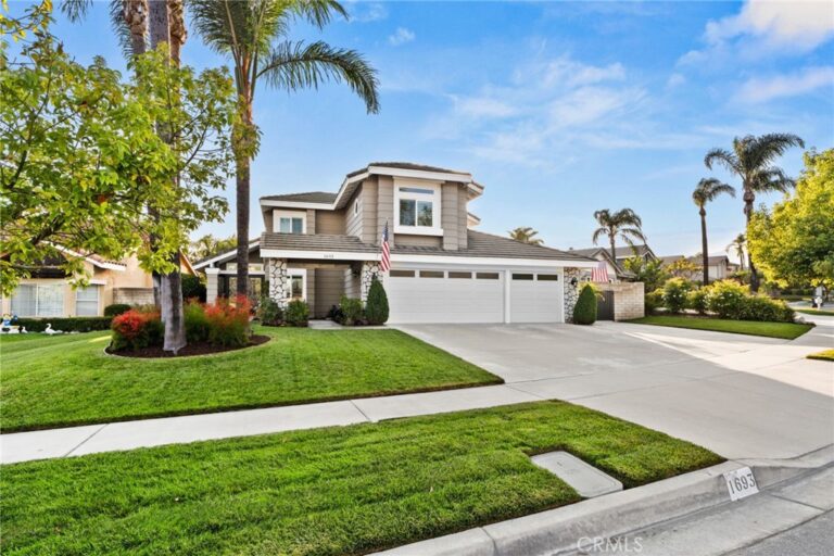 1693 Eastgate, Upland