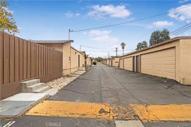 1714 Appleton, Pomona