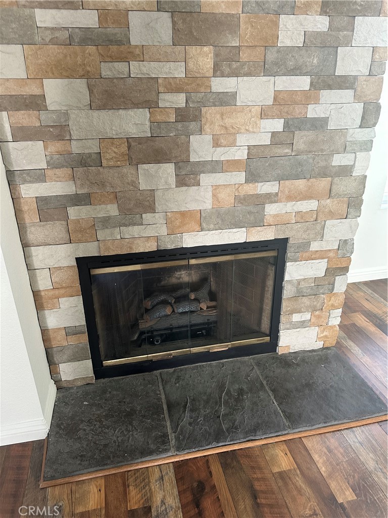 172 W Walnut #D, Rialto