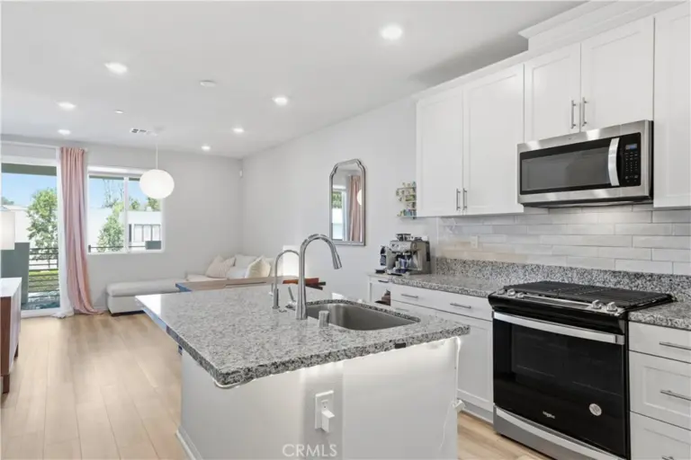 1756 Cayton Loop, West Covina