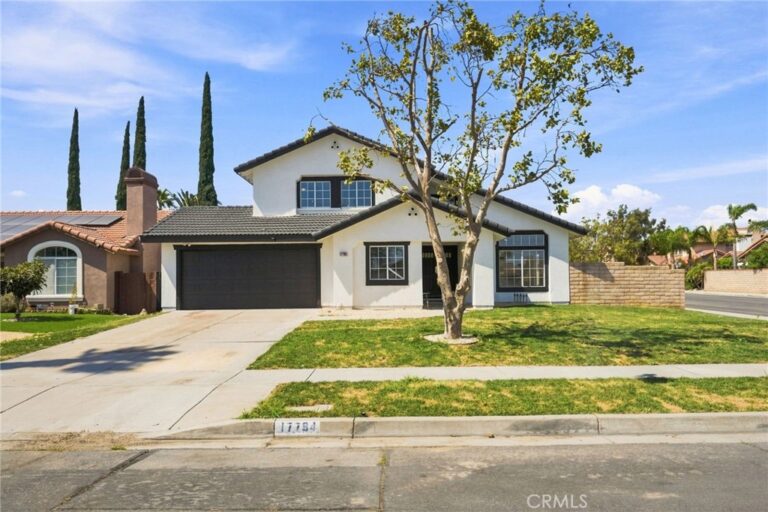 17794 Sandhurst, Fontana