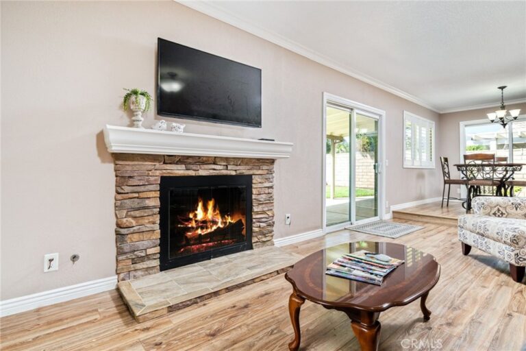 179 Oak Forest Circle, Glendora