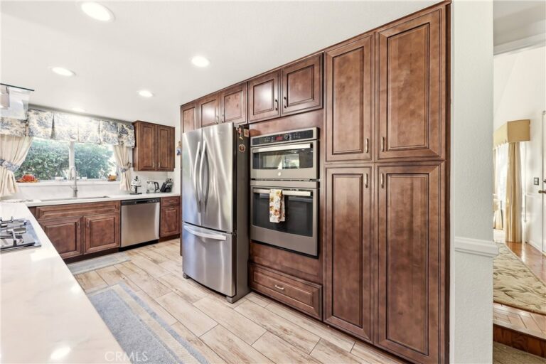 181 Miramar, Upland