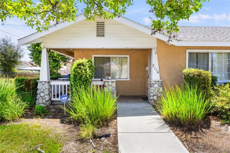 1813 2114 1St, A Street, La Verne