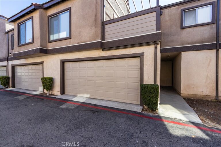 1814 N Vineyard #G, Ontario