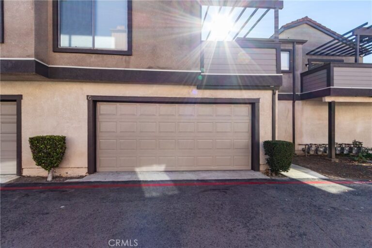1814 N Vineyard #G, Ontario
