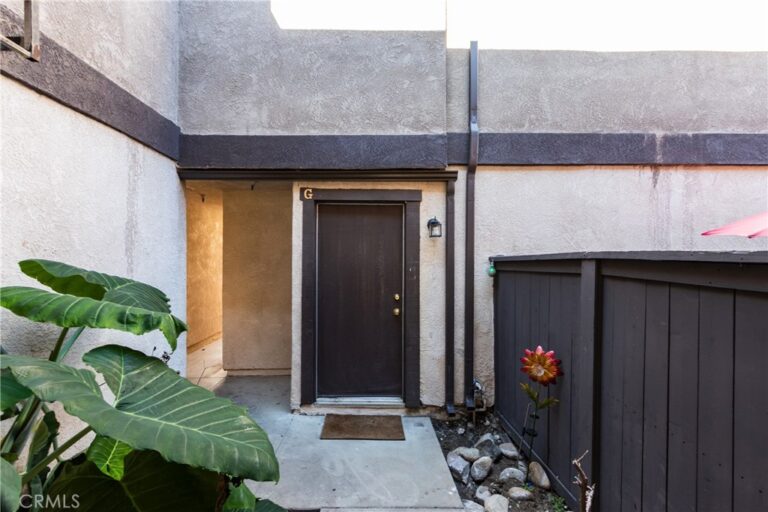 1814 N Vineyard #G, Ontario