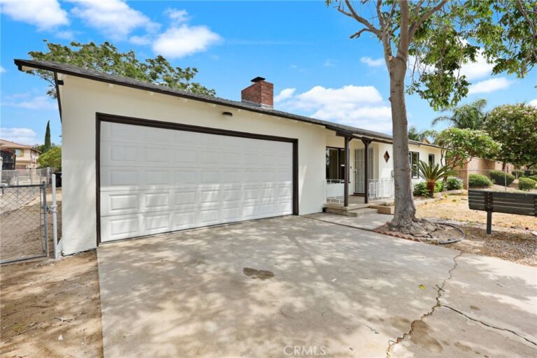 18232 Miller, Fontana
