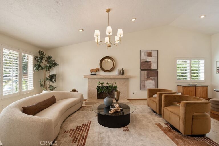 1837 Balboa Way, Upland
