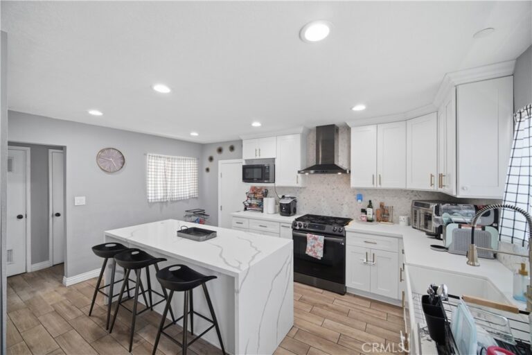 1853 Garland, Pomona
