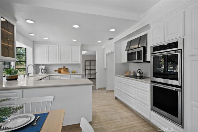 1868 N Laurel, Upland