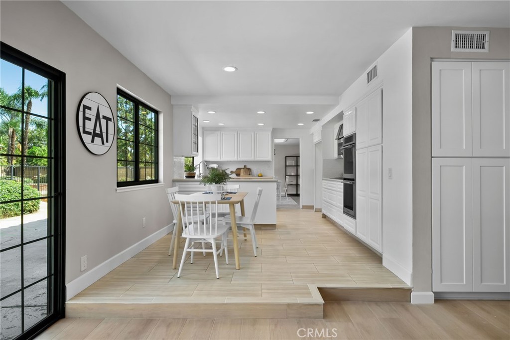 1868 N Laurel, Upland