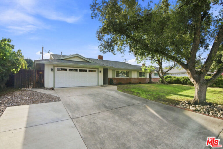 1873 Rosemount Avenue, Claremont