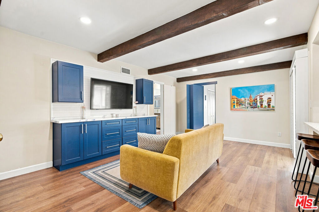 1873 Rosemount Avenue, Claremont