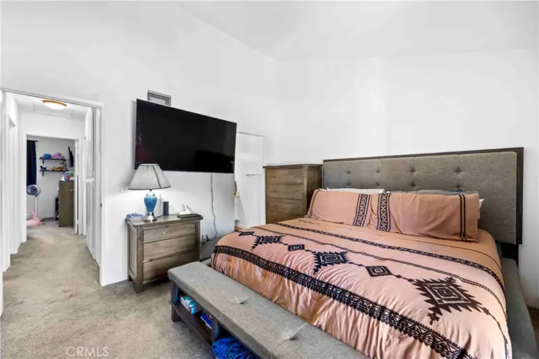 189 S Hollenbeck, Covina