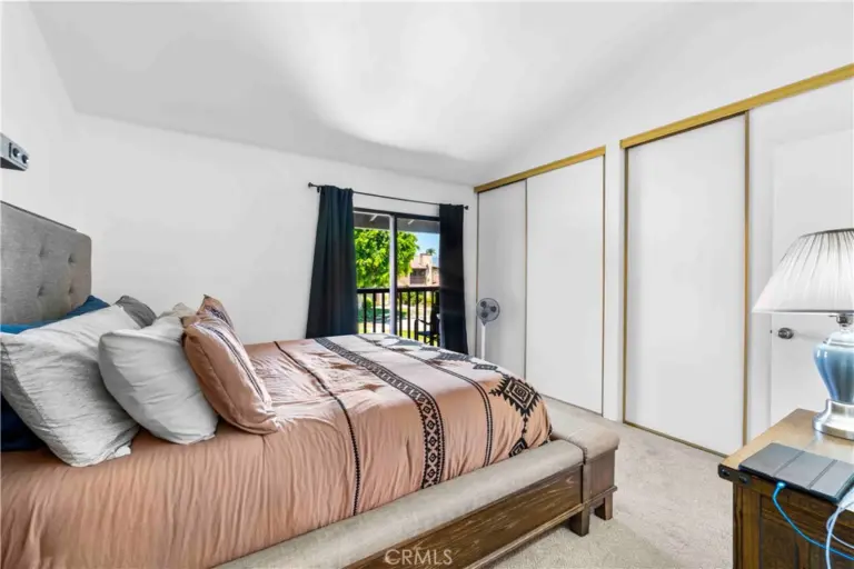 189 S Hollenbeck, Covina