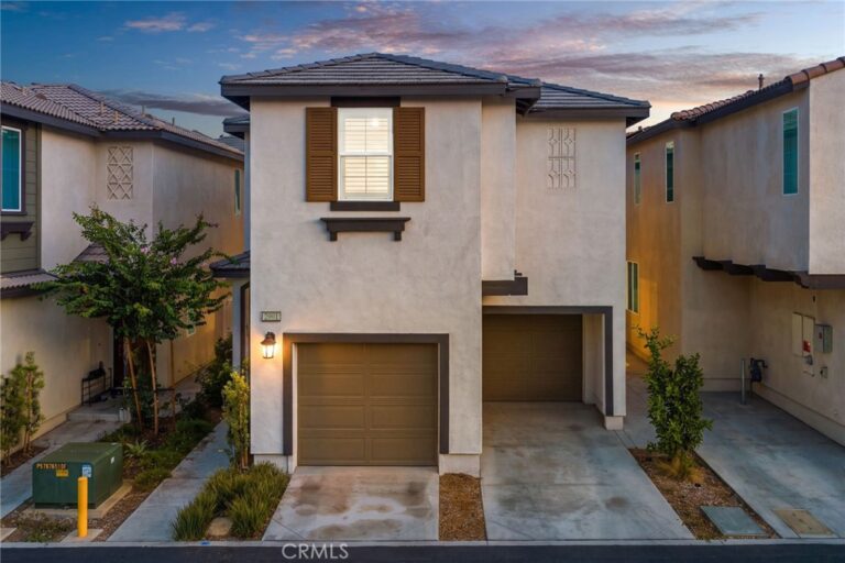2001 Dewdrop, Upland