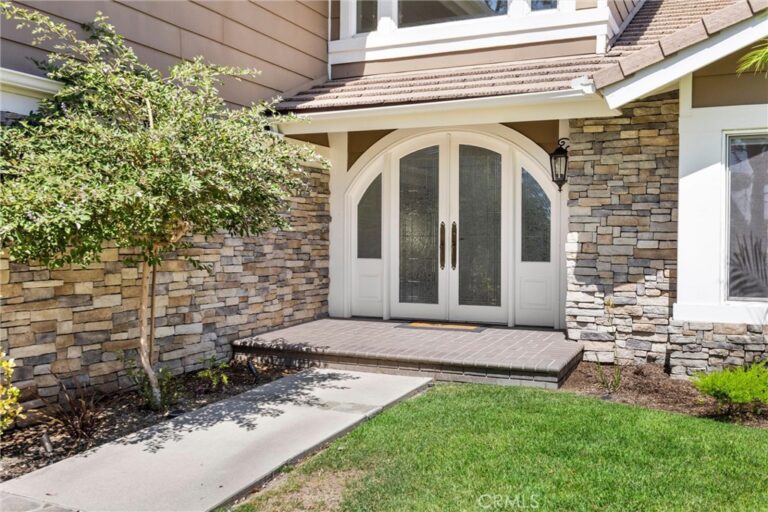 2026 Paseo Susana, San Dimas