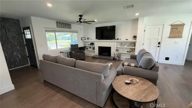 205 N Heathdale, Covina