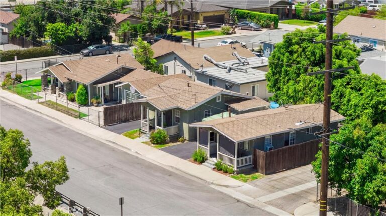 2103 2115 B Street, La Verne