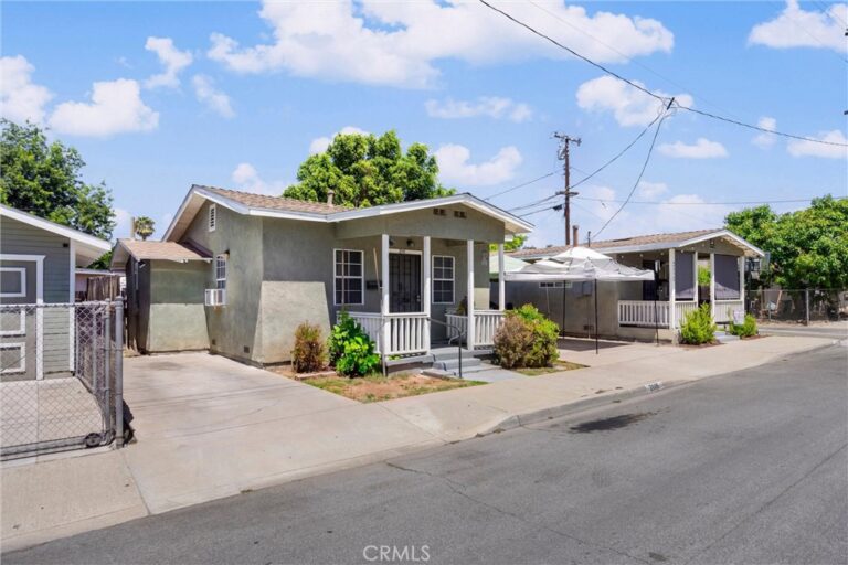 2103 2115 B Street, La Verne