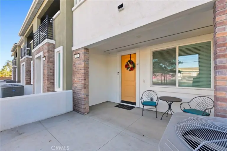 211 N Vincent Avenue, West Covina