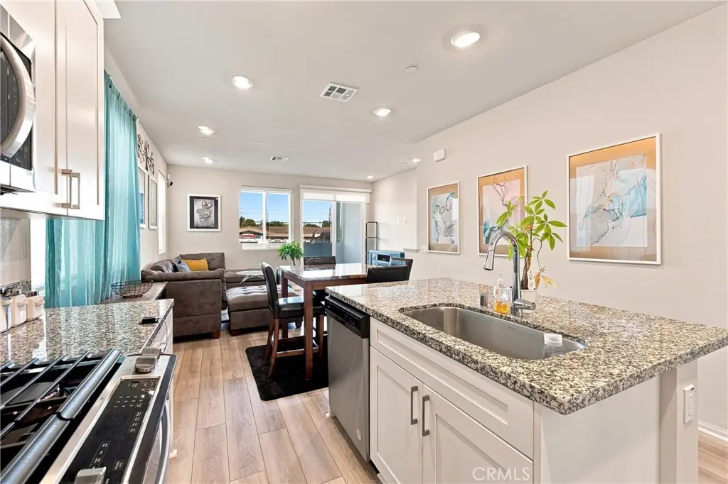 211 N Vincent Avenue, West Covina