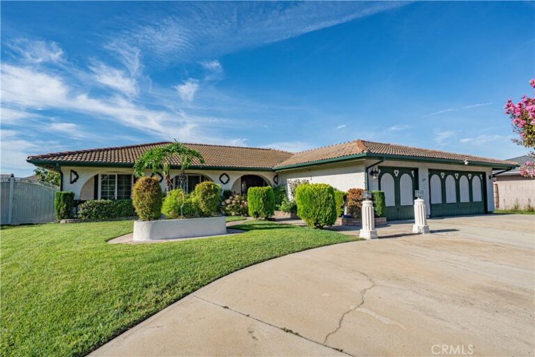 2134 Baseline Road, La Verne