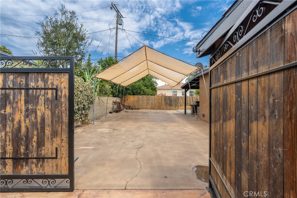2136 Stanford, Pomona