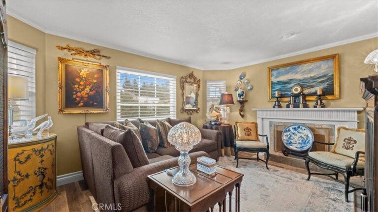 2184 Eiffel Circle, Upland