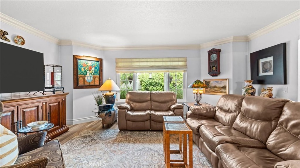 2184 Eiffel Circle, Upland
