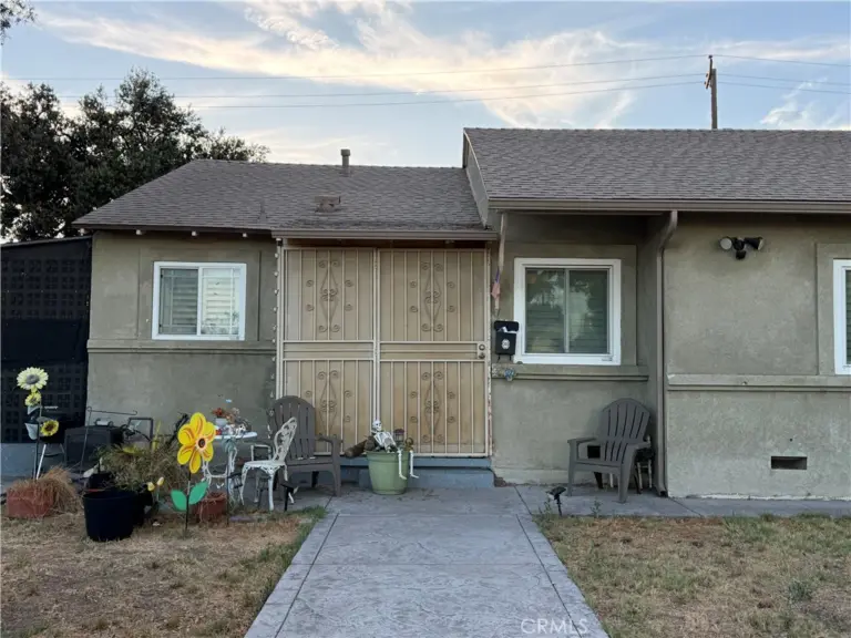 2203 Las Vegas Ave, Pomona