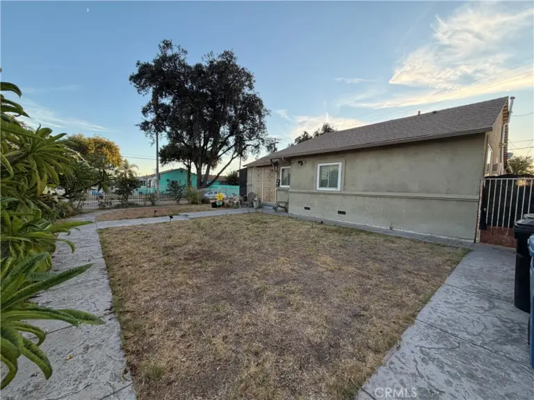 2203 Las Vegas Ave, Pomona