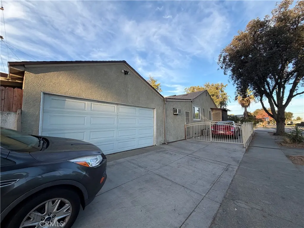 2203 Las Vegas Ave, Pomona