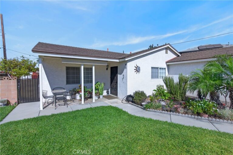 2211 Angela, Pomona