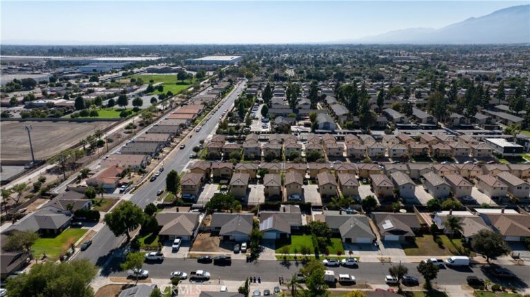 222 N Arrowhead Avenue, Rialto