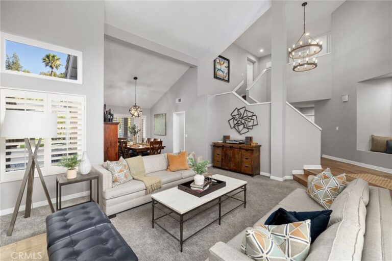 2232 Calle Liseta, San Dimas