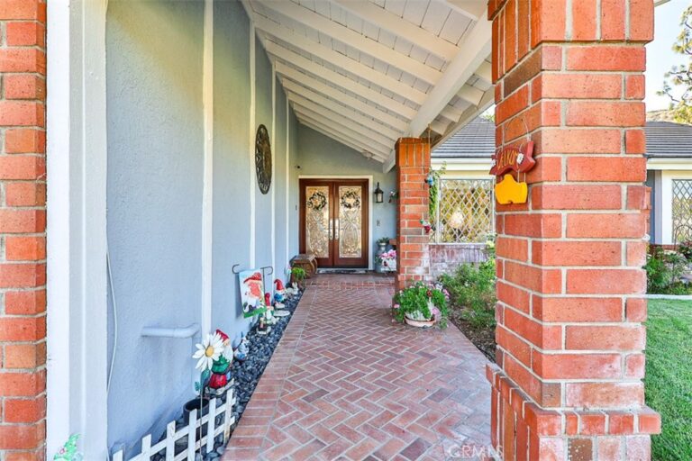 2266 Terrebonne, San Dimas