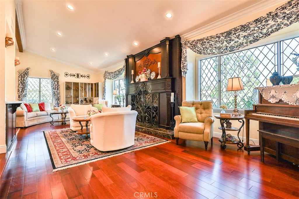 2266 Terrebonne, San Dimas