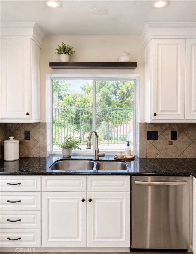 2304 Calle Adriana, San Dimas
