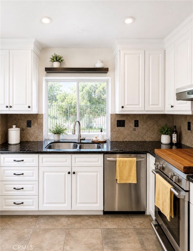 2304 Calle Adriana, San Dimas